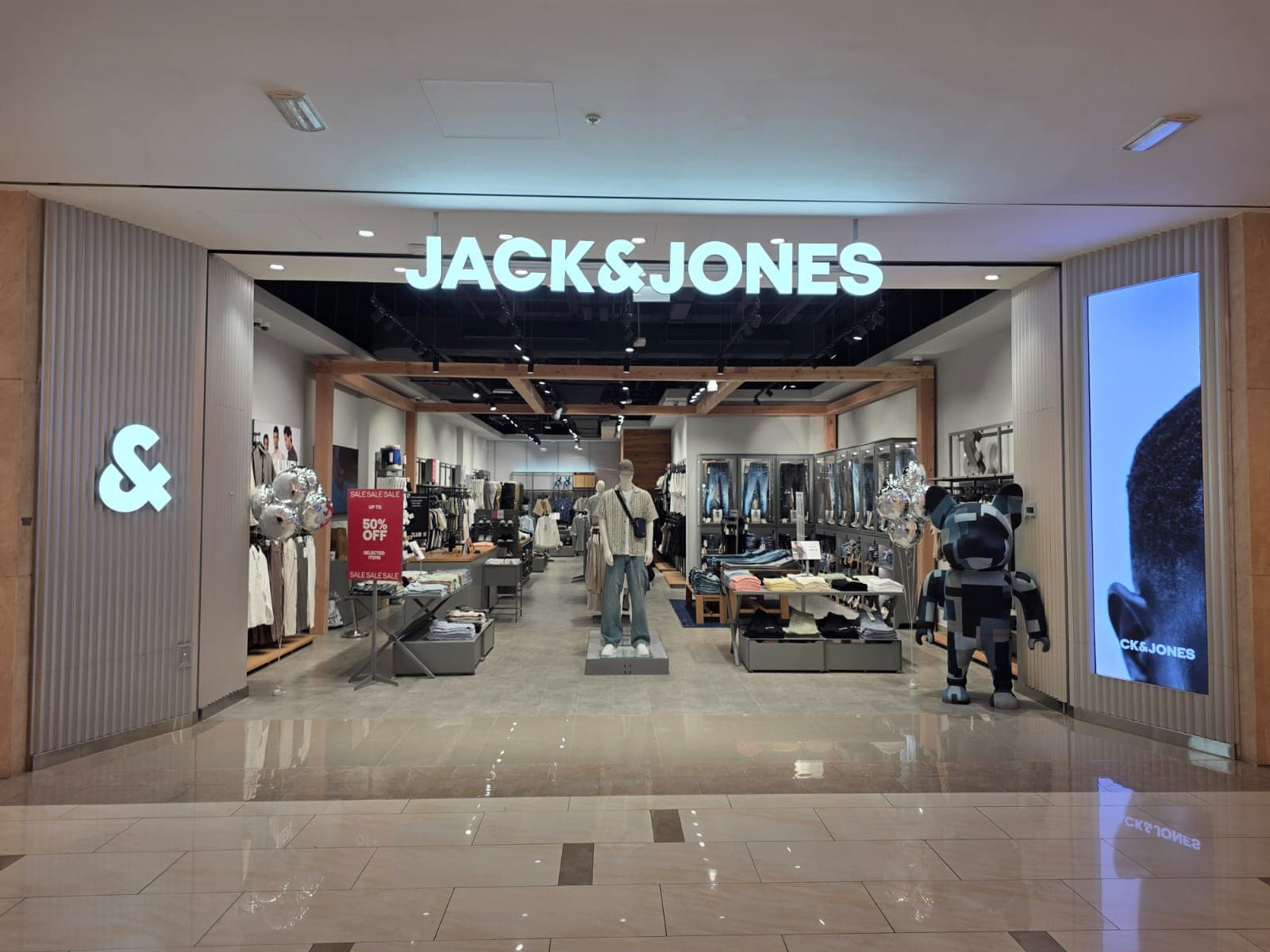 JACK & JONES - Burjuman And Dubai Festival City